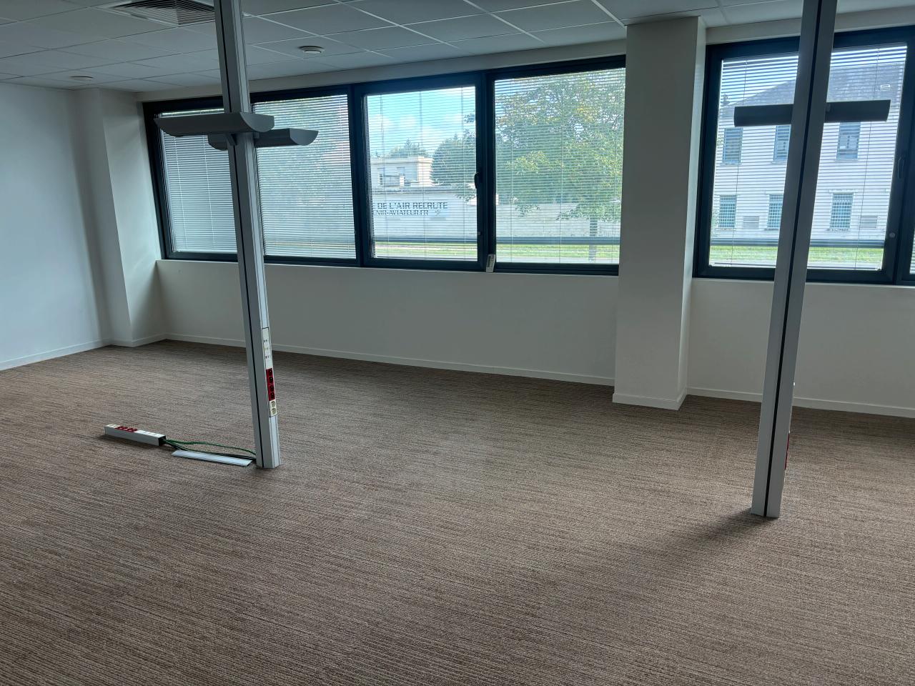 Bureau Tours 239m² Location bureau Tours Indre-et-Loire OLBUR2424311 6